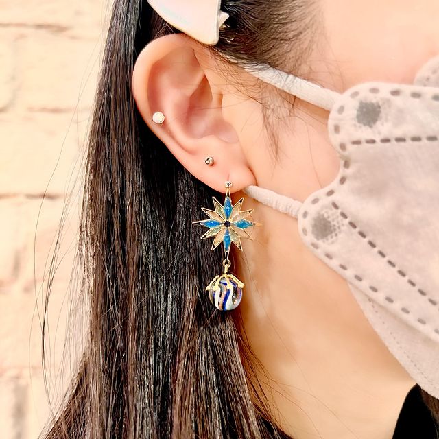 ギフト 1336 ハンドメイドピアス ロングピアス アクセサリー