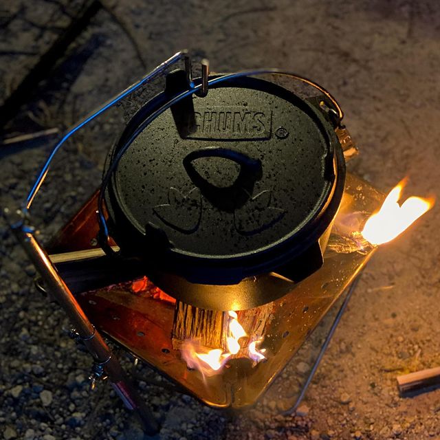 CHUMS Dutch Oven 10 inch/チャムスダッチオーブン10インチ(調理器具｜クッキング用具）(Free カラーなし):  テーブルウェア|CHUMS(チャムス)|アウトドアファッション公式通販