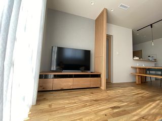 ローテレビ台(ウォルナット/オーク)50型対応で調湿機能素材使用