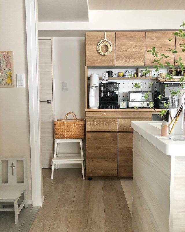 限界値引き.ᐟ.ᐟ 食器棚 カップボード 松田家具 ガウディ 幅140㎝ 引っこ 