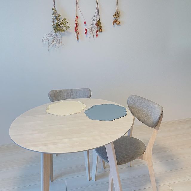 北欧風2人掛けダイニングテーブルセット(3点) 丸テーブル/壁付けタイプ[幅