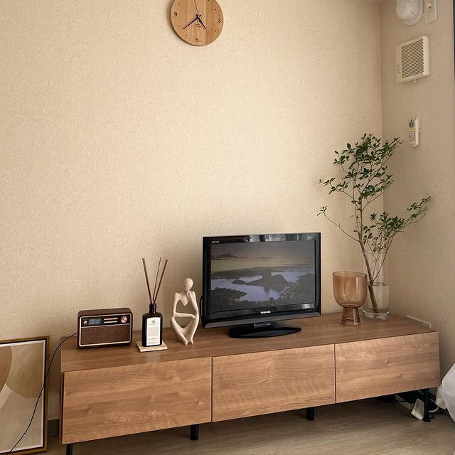 テレビ台(幅150cm) シンプルなデザインの収納棚付きローボード 