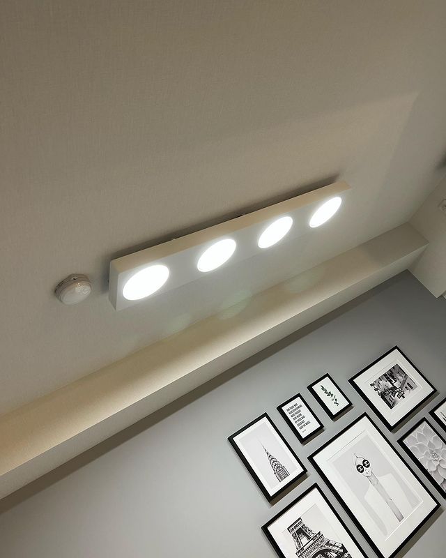 LEDシーリングライト（4灯：ホワイト/ウォルナット）調光・調色10段階 