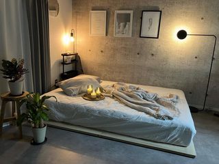 ダブル] コンセントタップ収納付きローベッド すのこベッド