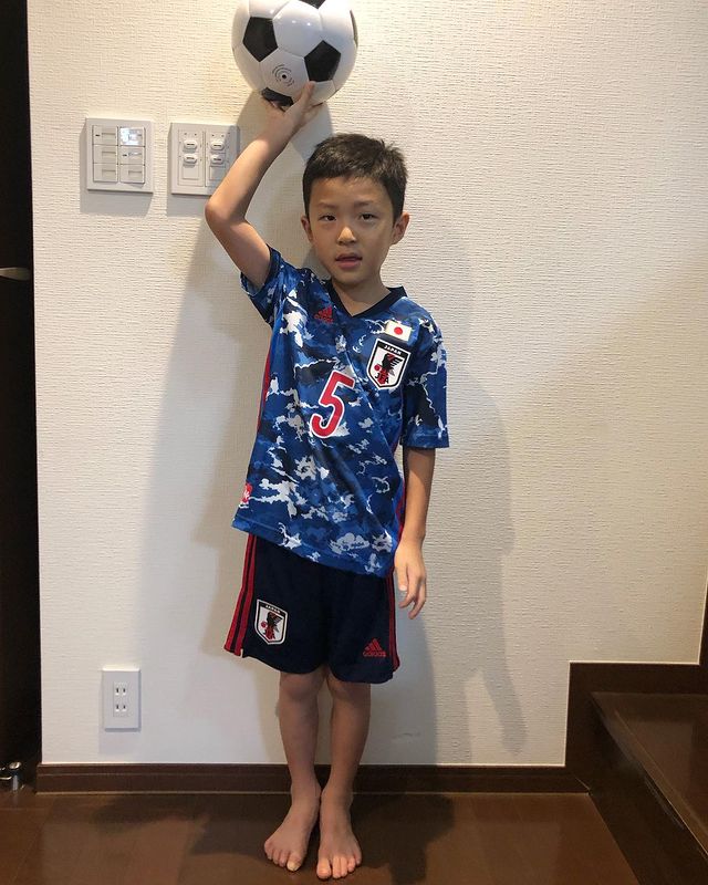 サッカーユニフォーム レプリカ キッズ 三苫薫 日本代表 ホーム 150cm k