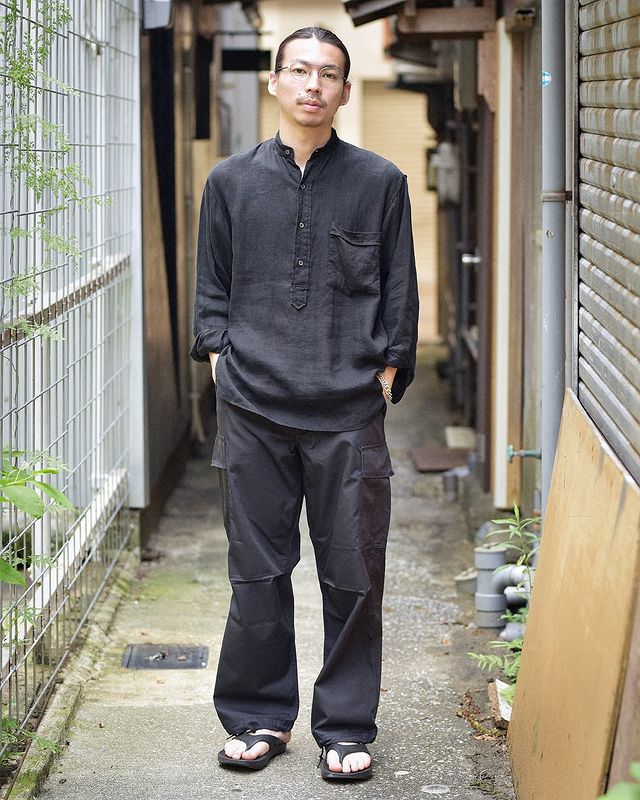 サイズ COMOLI リネンWクロス プルオーバーシャツ 22SS ブラック size2