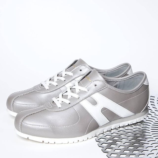 レディース Hawkins ホーキンス Ina フラットライト スニーカー Hw255 Black Abc Mart 公式通販