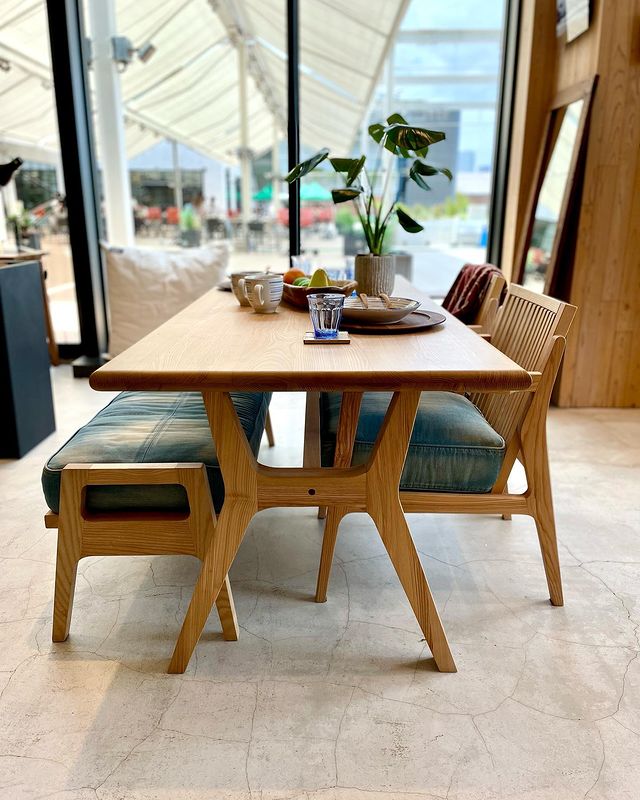 美品❗️値下げ❗️WTWダイニングテーブル　MONTAUK DINING TABLEwtw