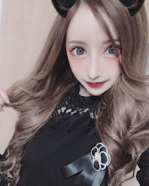 Photo by m0mokasama