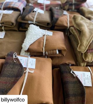 Photo by allforwan_shop_official