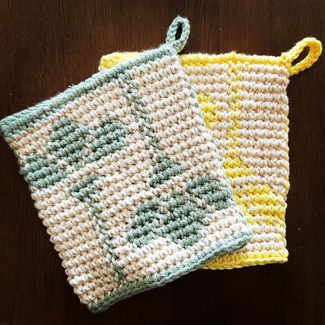 Photo by crochet_therapy_and