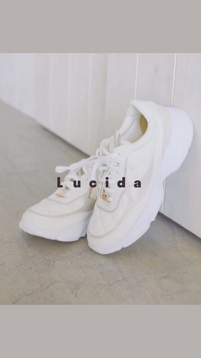 Photo by lucida_shoes