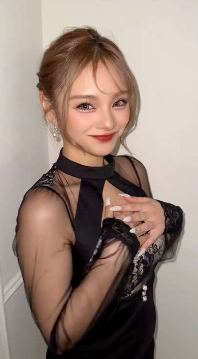 Photo by official