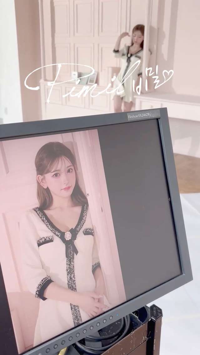 Photo by official
