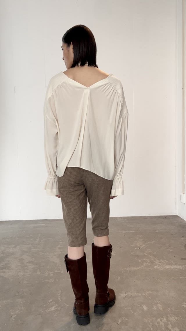 新品未使用タグち付き　コエル　COEL フロントスリットパンツ COEL Online Storeフロントスリットパンツ(36 ベージュ): BOTTOMS