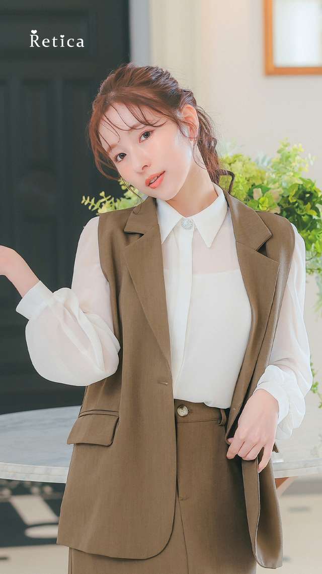 Photo by official